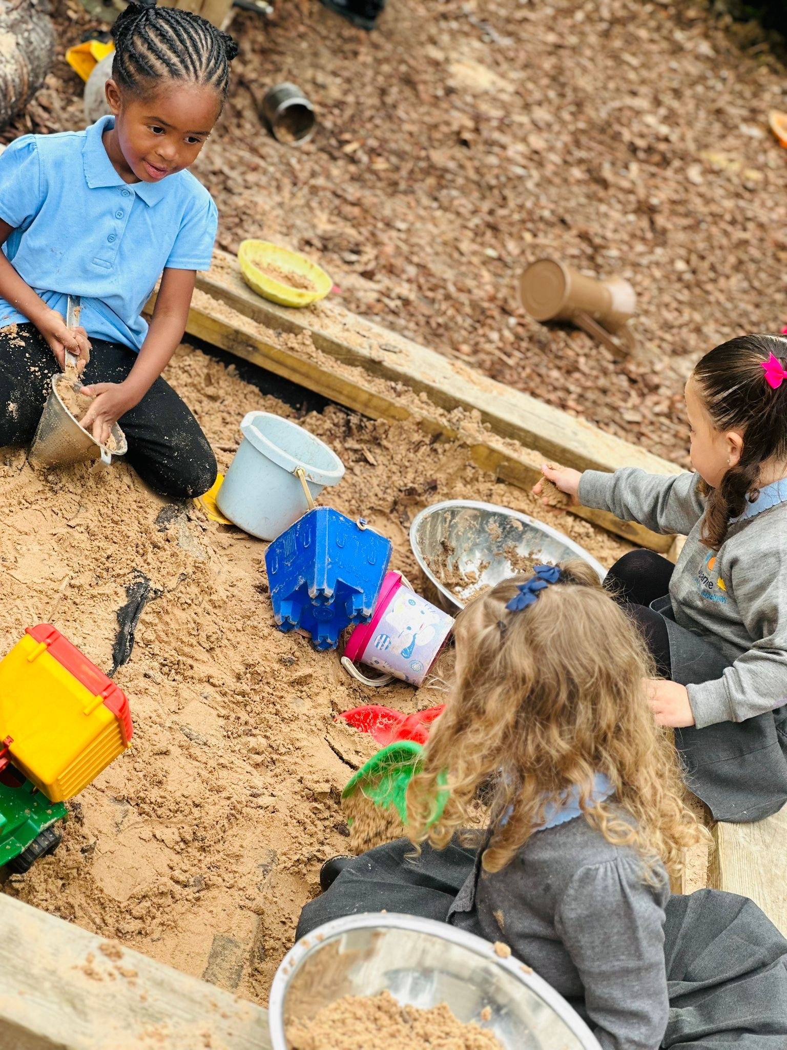 Sycamore Nursery children in sandpit